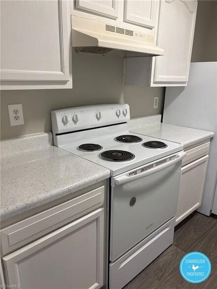 Building Photo - 1041 W Barton St