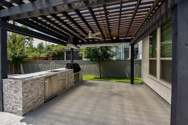 Building Photo - 86 S Waterbridge Dr