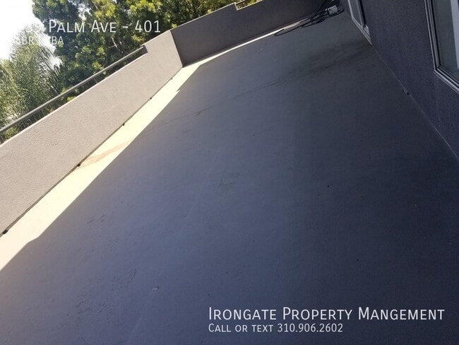 Primary Photo - La Elle Apartments