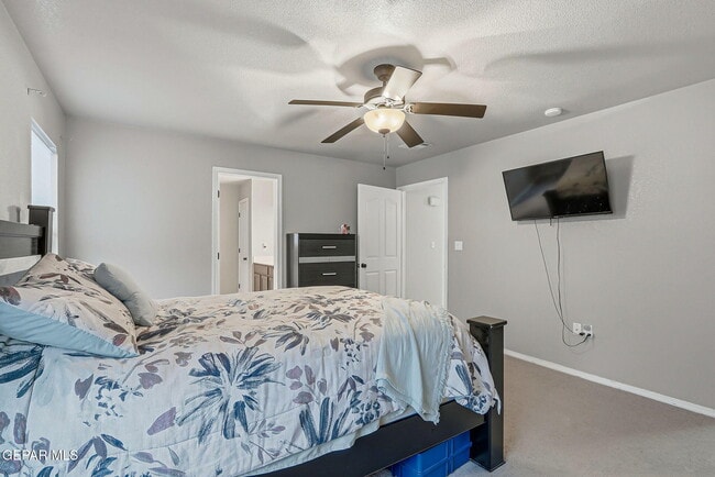 Building Photo - 14383 High Rock Dr