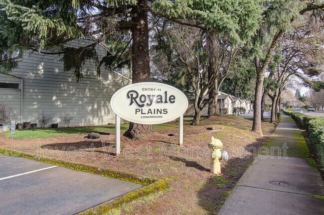 Building Photo - 8604 NE Mason Dr