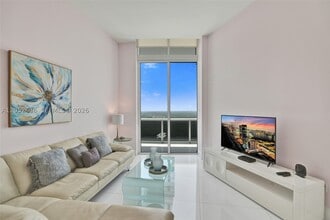 Building Photo - 16001 Collins Ave