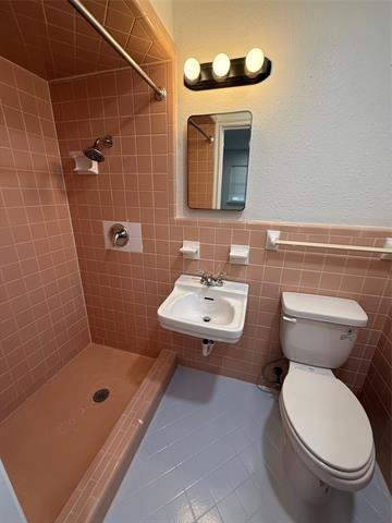 Building Photo - 4726 Jade Dr