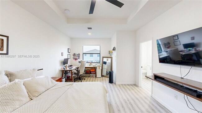 Building Photo - 24902 SW 107th Ave