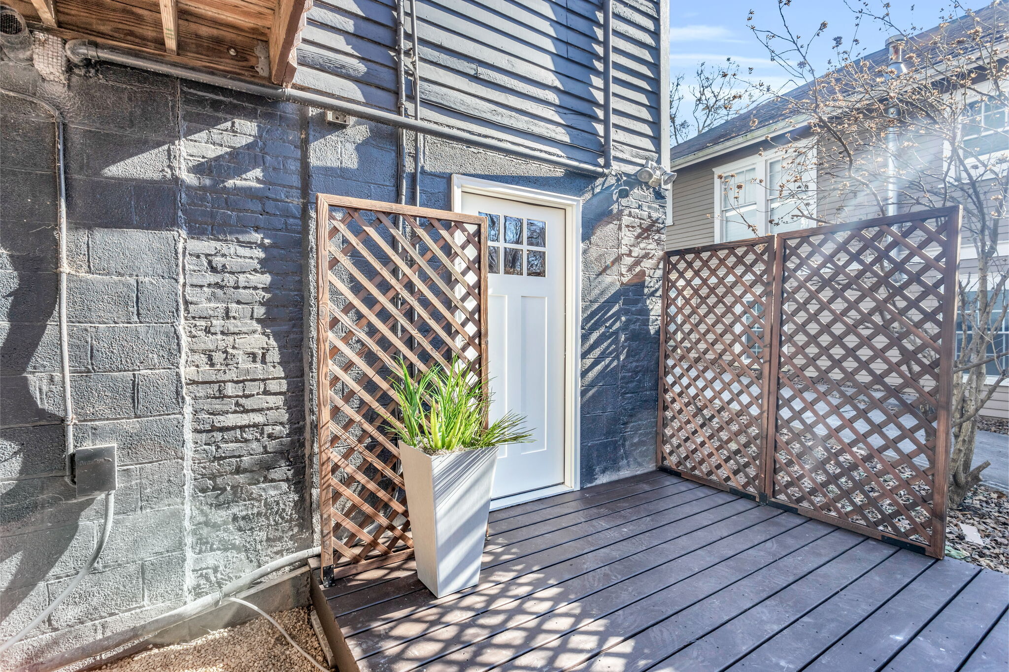 Entry - 1050 Tilden St NW