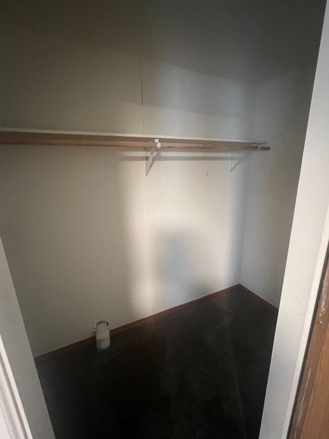 Building Photo - Large 3 bed 2 bath mobile