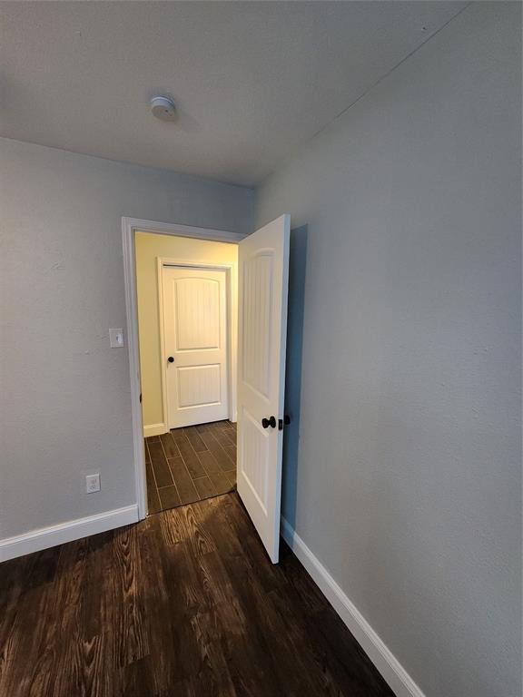 Building Photo - 2123 Quail Valley E Dr