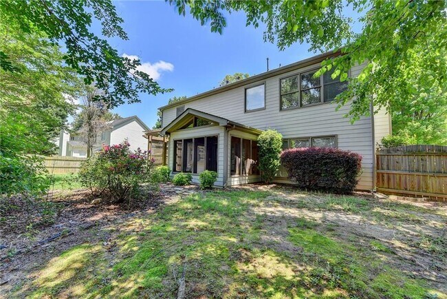 Building Photo - 7470 Brookwood Way
