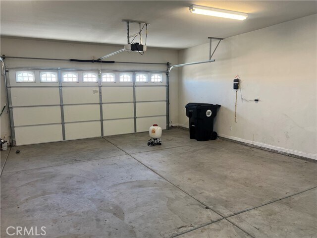 Building Photo - 26500 Silver Lakes Pkwy