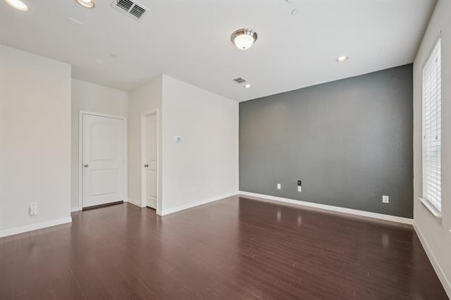 Building Photo - 3934 Amberwood Dr