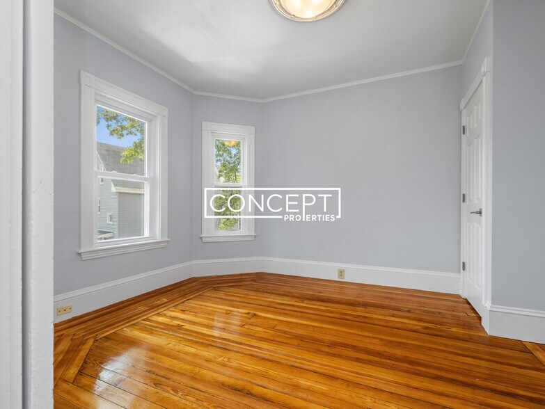 Building Photo - 57 Hawthorne St