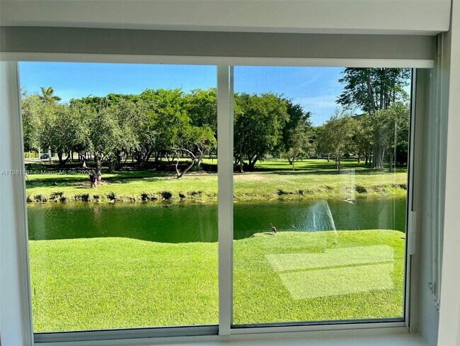 Building Photo - 7720 SW 147th Terrace