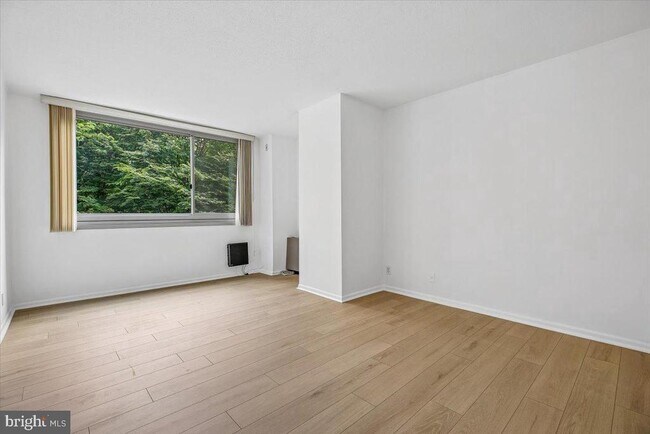 Building Photo - 4601 N Park Ave