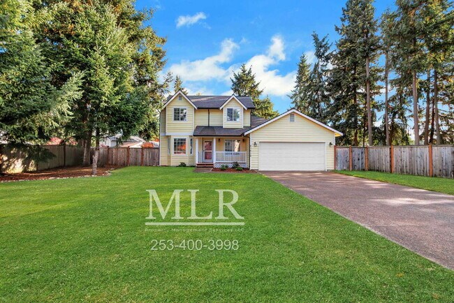 Building Photo - Half-Acre Corner Lot with Hot Tub, Deck, a...