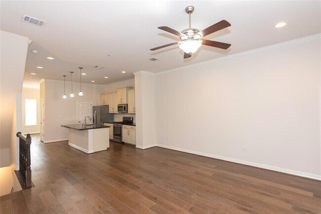 Building Photo - 12205 Terraza Cir