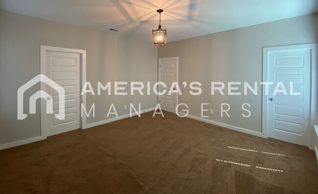 Building Photo - Home for Rent in Brookwood ... Available to View Now!!!