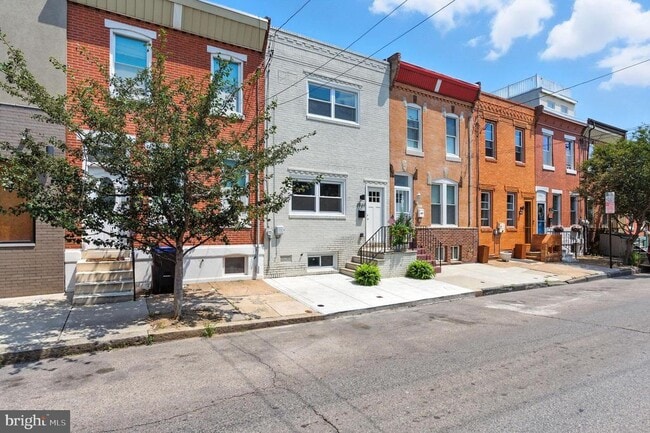 Building Photo - 1937 Dickinson St