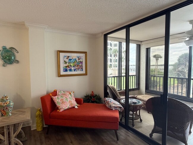 Building Photo - High Season Rental on Siesta Key at Turtle...