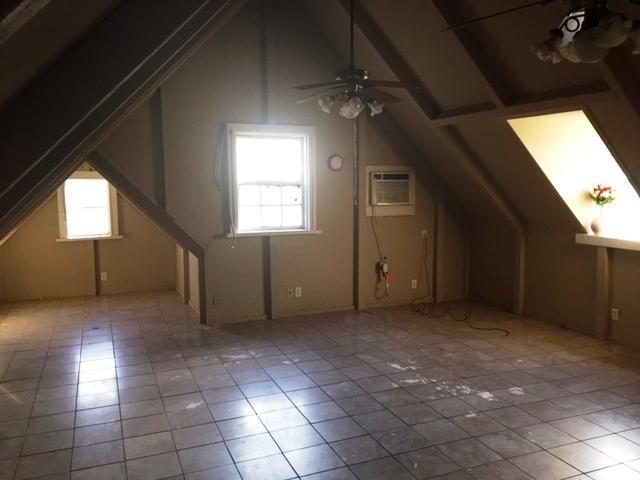 Building Photo - 106 N Harvard Ave