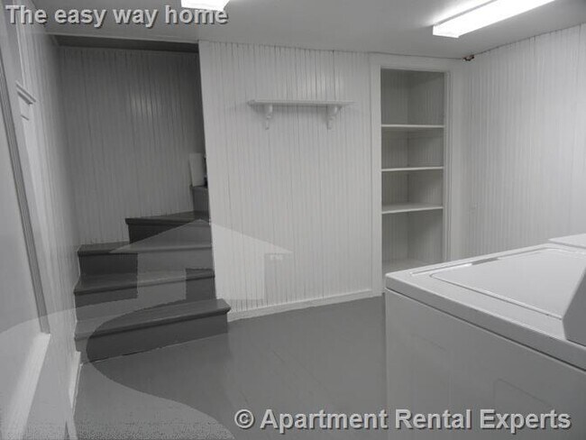 Building Photo - Medford/Tufts 2+ Bedroom - Dishwasher - La...