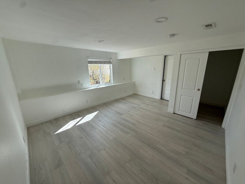 Building Photo - 13813 W 64th Pl