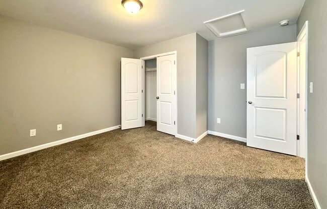 Building Photo - 127 Landry Ln