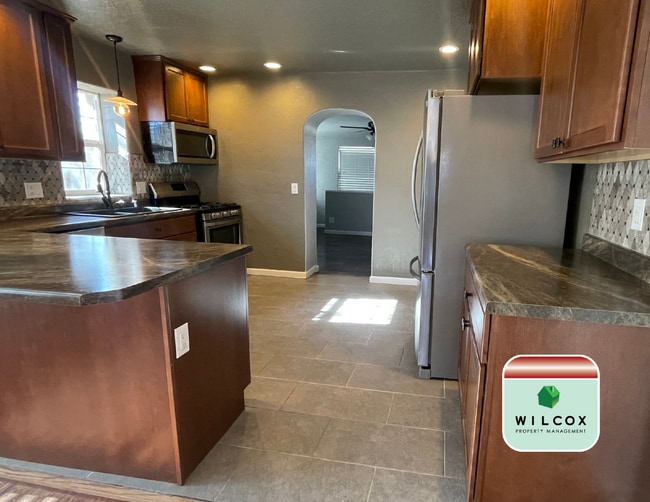 Building Photo - Residential Rental Property Located in Far...