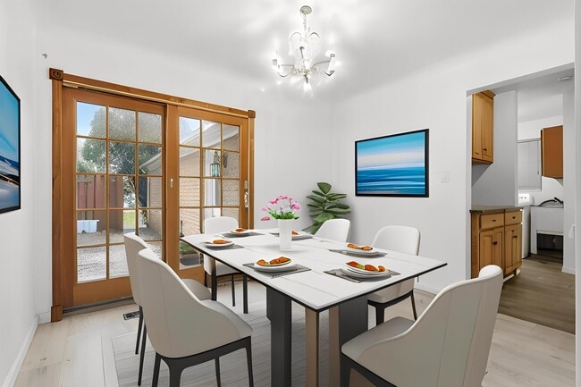 Building Photo - 6382 Houghten Dr