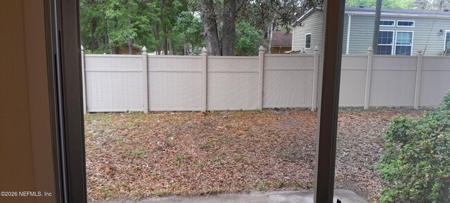 Building Photo - 4027 Everett Ave