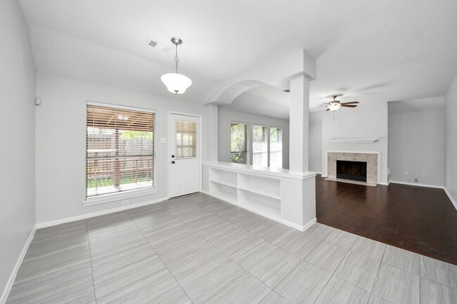 Building Photo - 8322 Adler Lake Dr