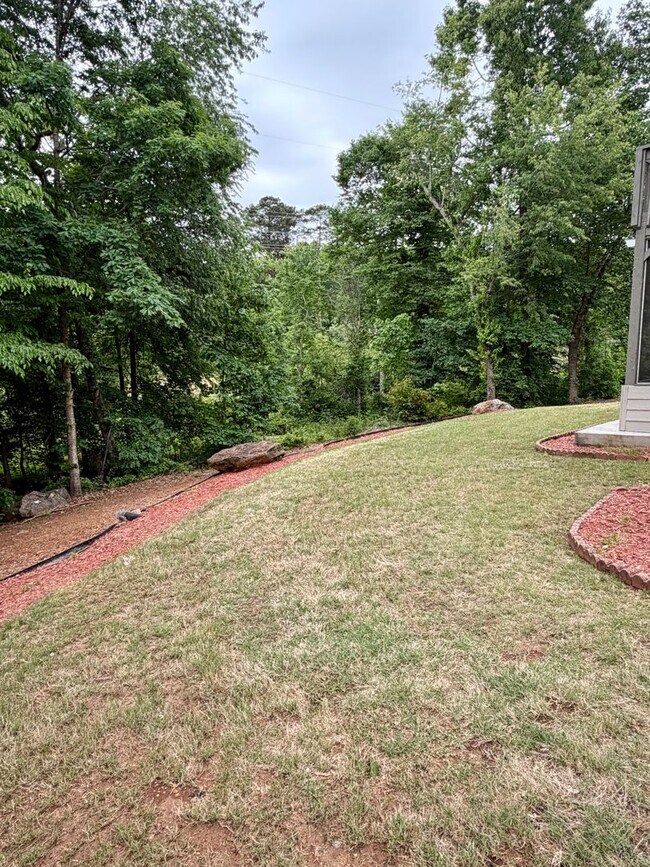 Building Photo - Stunning 5BR Retreat in Gated Village at Telfair