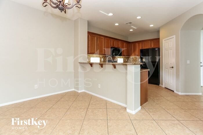 Building Photo - 9448 Biroth Ct