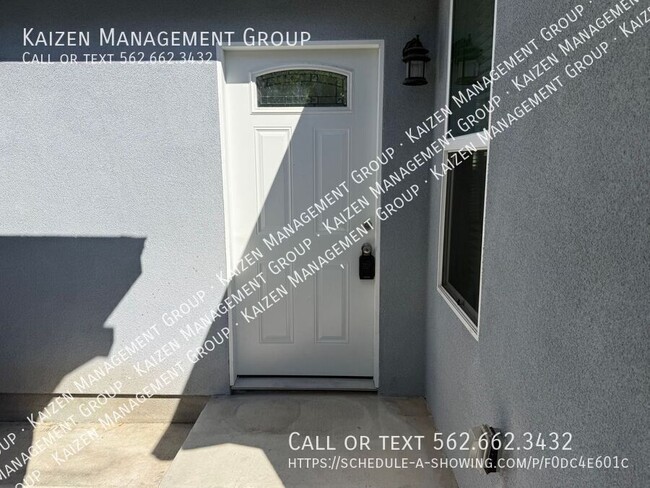 Building Photo - 534 W 14th St