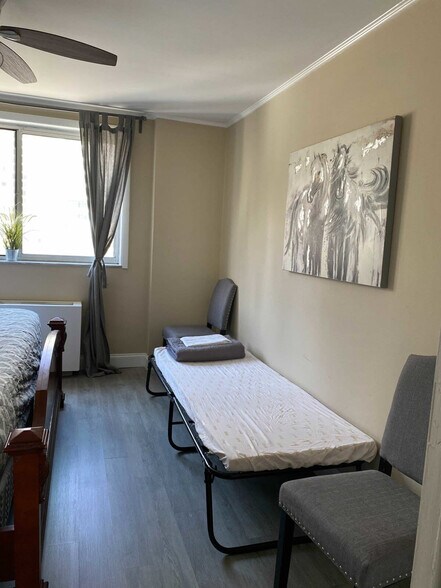 Building Photo - 215 Piedmont Ave NE