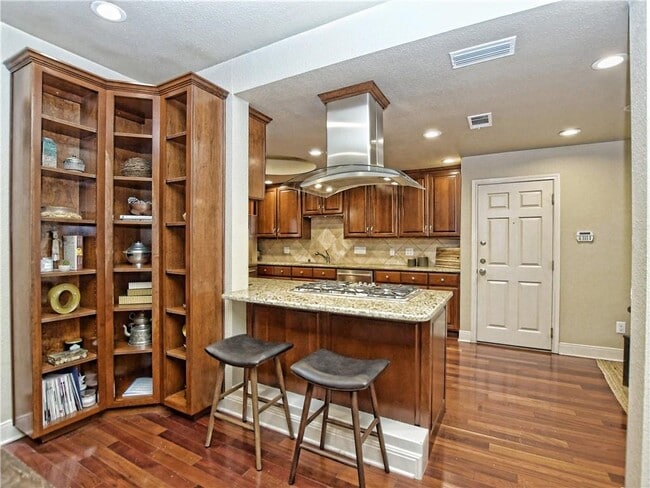 Building Photo - 8123 Forest Mesa Dr