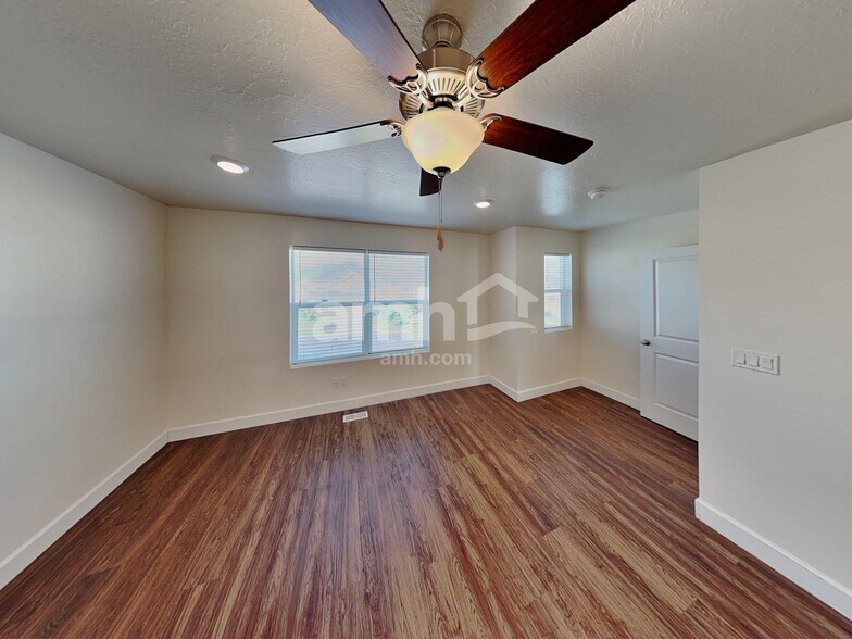 Building Photo - 1175 Wagon Way