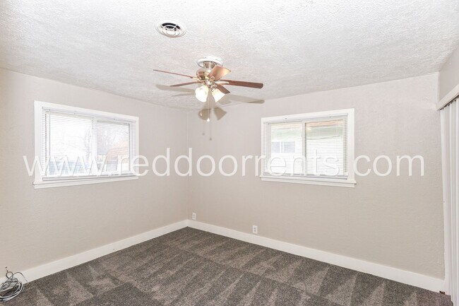 Building Photo - Coming soon! - Experience Urban Sophistica...