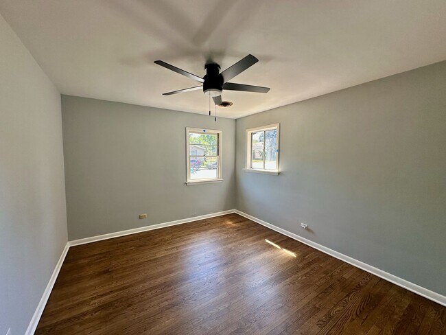 Building Photo - 203 Palatine Ave