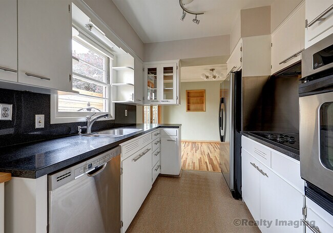 Building Photo - 7017 N Mobile Ave