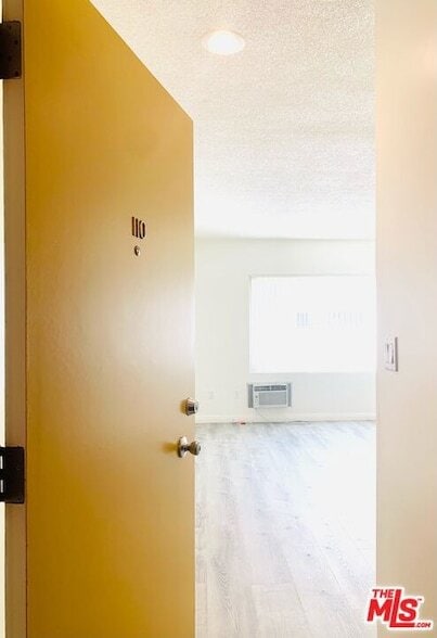 Building Photo - 1833 Normandie Ave