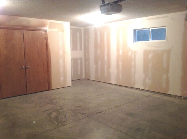 Building Photo - Quality Home Management