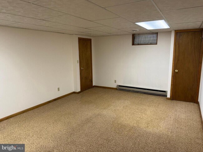 Building Photo - 5293 Roller Rd