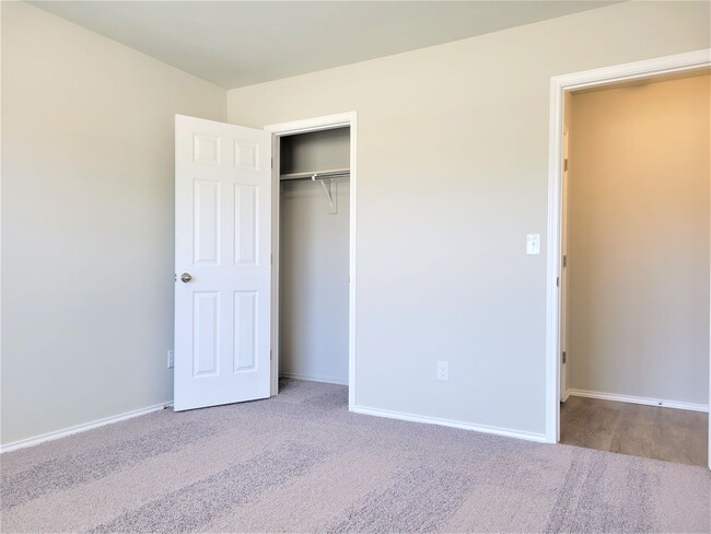 Building Photo - 21215 Winding Brook