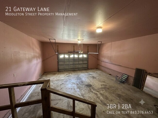 Building Photo - 21 Gateway Ln