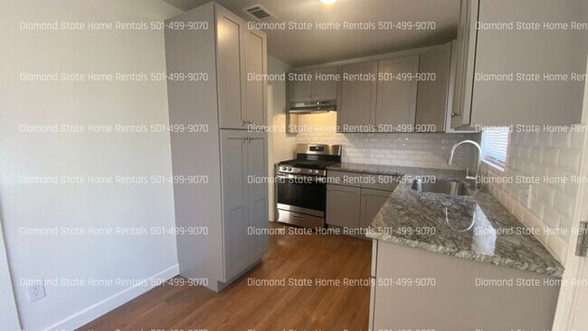 Building Photo - 27 Barbara Dr