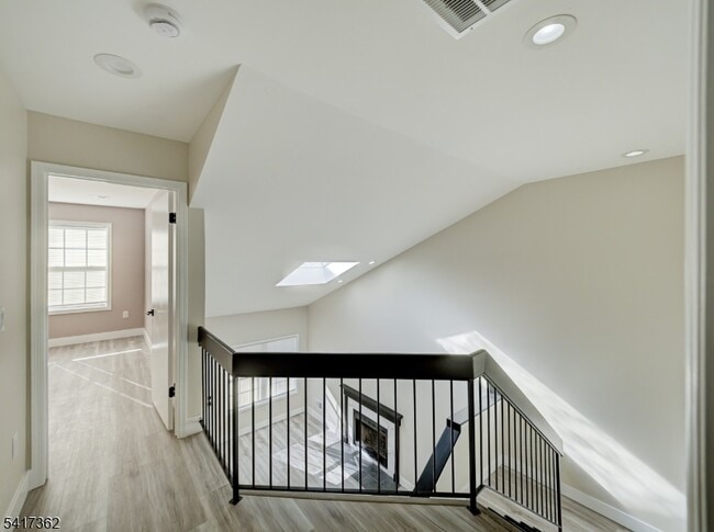 Building Photo - 1141 Clawson Ct