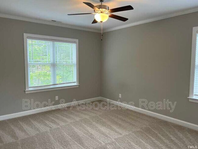 Building Photo - 555 Mariah Towns Way