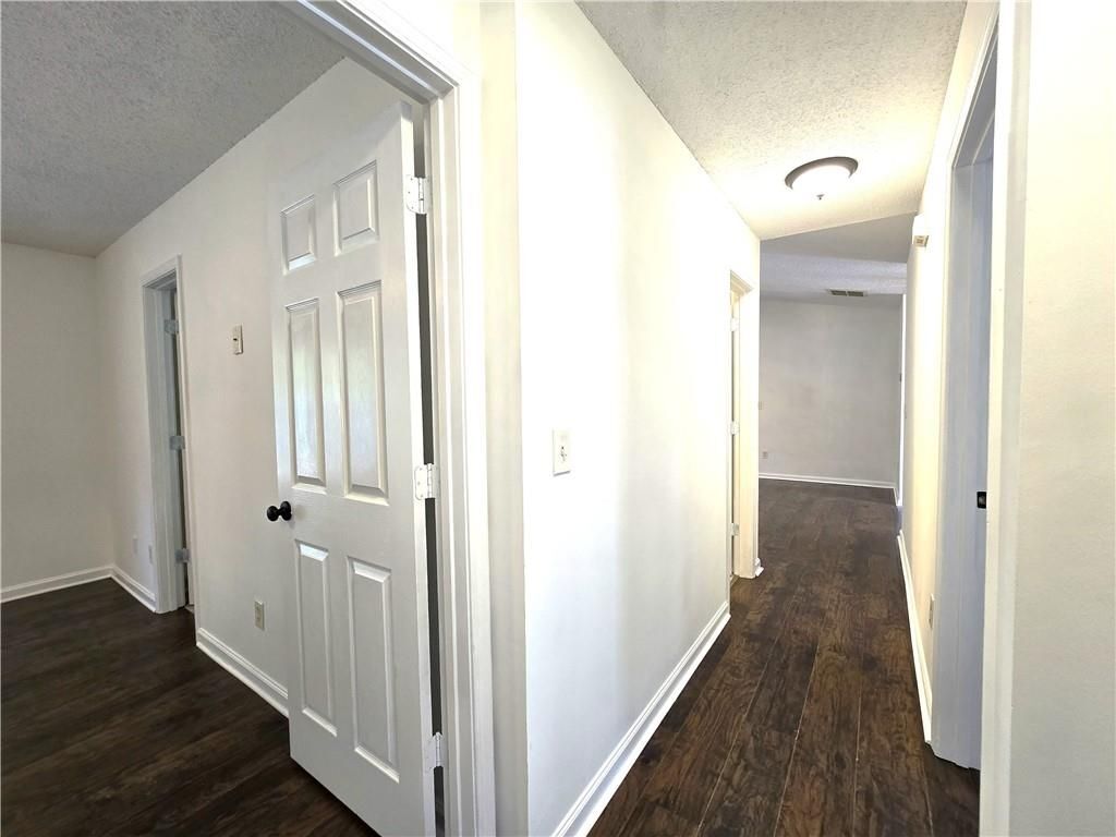 Building Photo - 245 Crofton Ridge