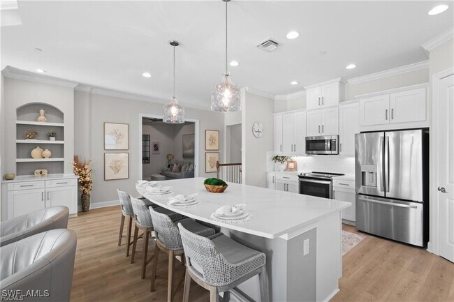 Building Photo - 9642 Montelanico Loop