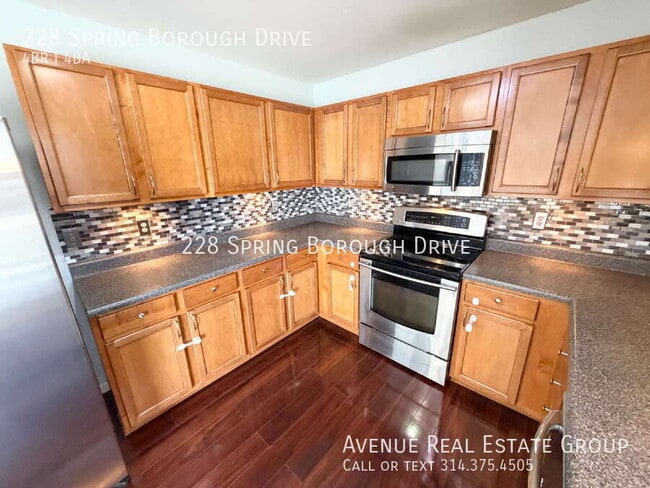 Building Photo - 228 Spring Borough Dr